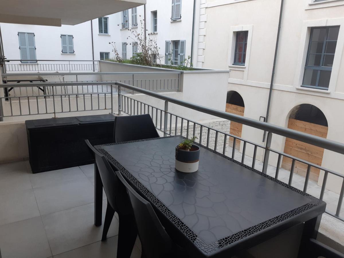 Appartement Proche Du Port De Bonifacio โบนิฟาซิโอ ภายนอก รูปภาพ