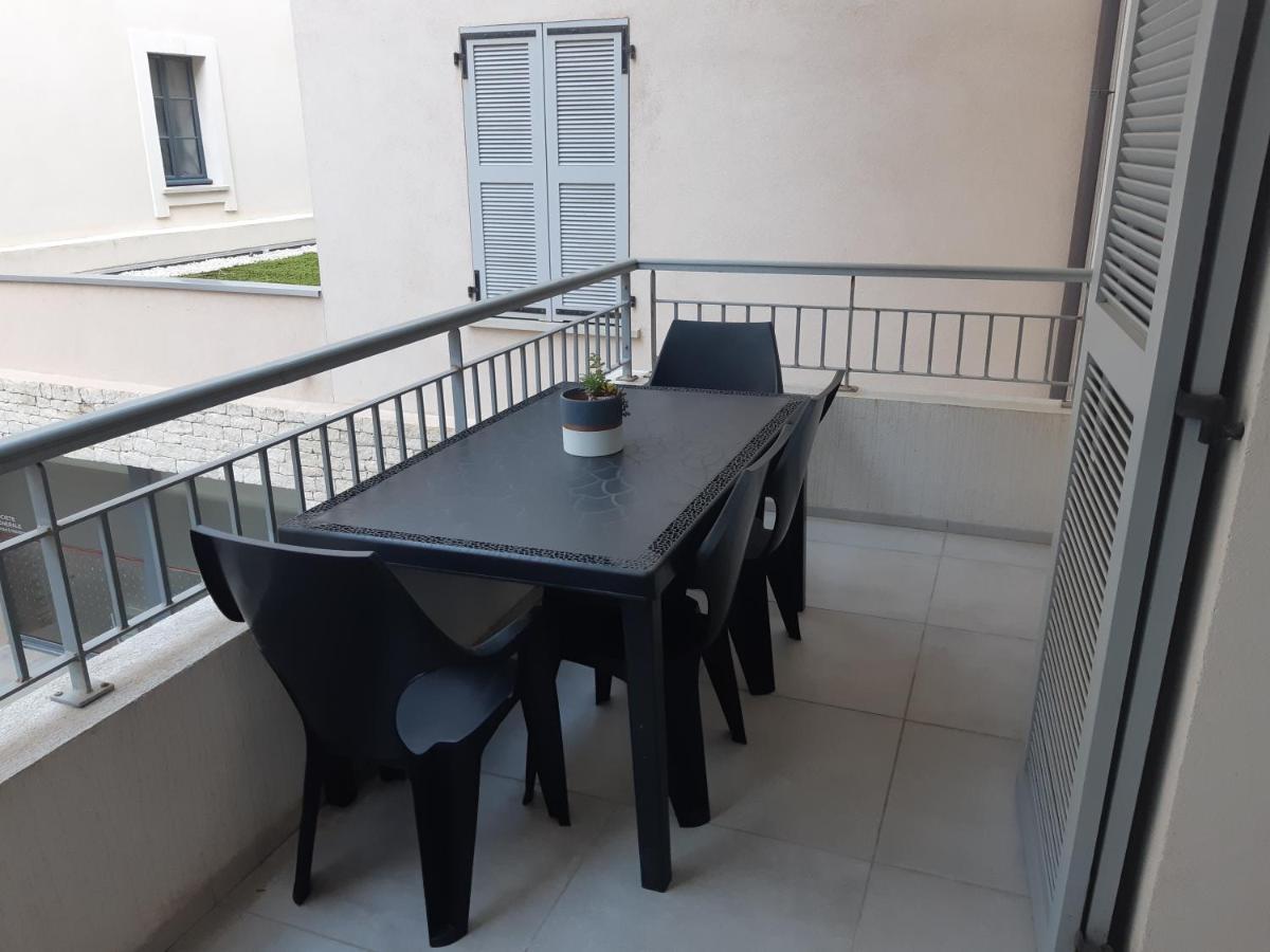 Appartement Proche Du Port De Bonifacio โบนิฟาซิโอ ภายนอก รูปภาพ